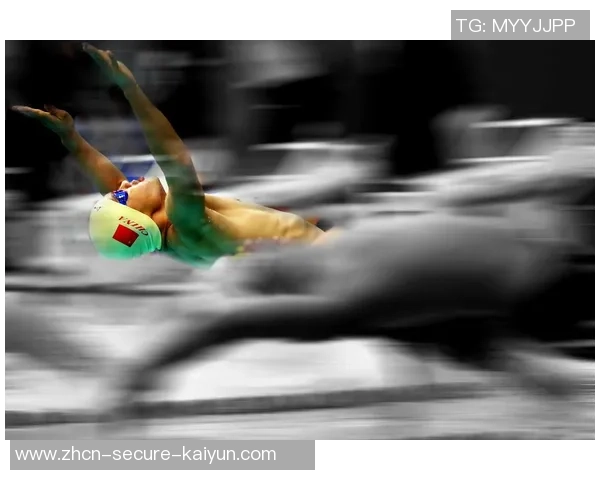 踢足球的女生腿展现力量与优雅的完美结合与运动之美